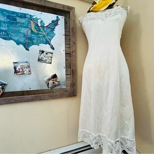 🔥SALE🔥 Vintage Lace Slip Dress
